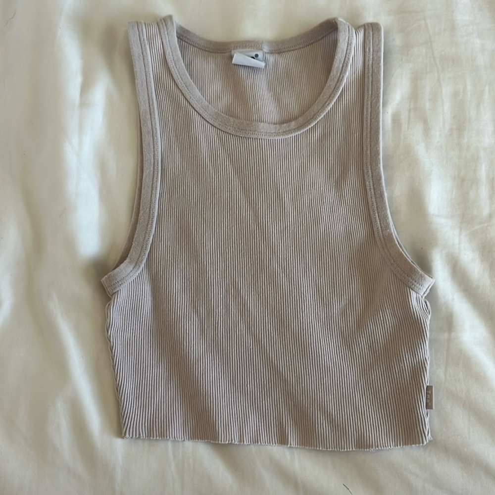 aritzia light purple pink tank